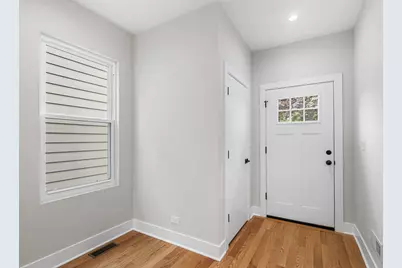 2204 N Kildare Avenue, Chicago, IL 60639 - Photo 2