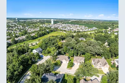 1707 Pondview Drive, Hoffman Estates, IL 60192 - Photo 54