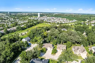 1707 Pondview Dr, Hoffman Estates, IL 60192 - Photo 54