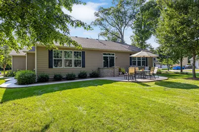 1707 Pondview Drive, Hoffman Estates, IL 60192 - Photo 4