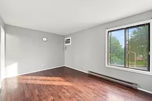 700 N Briar Hill Ln, Addison, IL 60101 - Photo 16