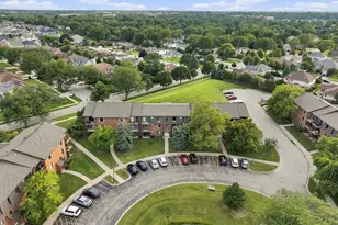 700 N Briar Hill Ln, Addison, IL 60101 - Photo 20