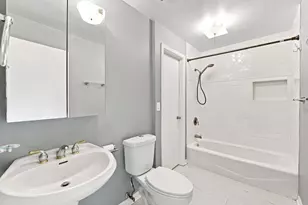 700 N Briar Hill Ln, Addison, IL 60101 - Photo 18