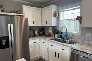 112 8th Ave, Bartlett, IL 60103 - Photo 8