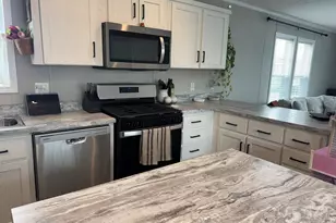 112 8th Ave, Bartlett, IL 60103 - Photo 6