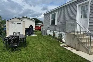 112 8th Ave, Bartlett, IL 60103 - Photo 6