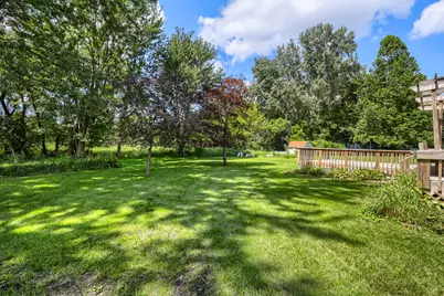 98 Brookside Drive, Elgin, IL 60123 - Photo 22