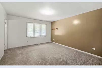 98 Brookside Drive, Elgin, IL 60123 - Photo 12