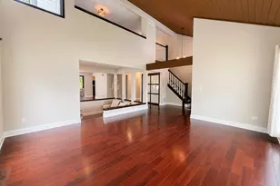 5N961 Ravine Dr, Saint Charles, IL 60175 - Photo 2