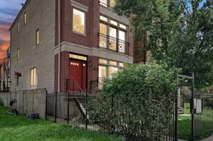 6345 S Ingleside Ave, Chicago, IL 60637 - Photo 2