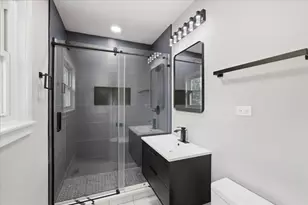 10 Linden Ave, Buffalo Grove, IL 60089 - Photo 16