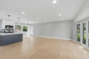 10 Linden Ave, Buffalo Grove, IL 60089 - Photo 6
