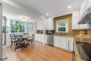 6557 N Ponchartrain Blvd, Chicago, IL 60646 - Photo 8