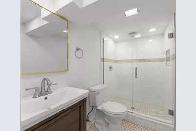 6557 N Ponchartrain Boulevard, Chicago, IL 60646 - Photo 20