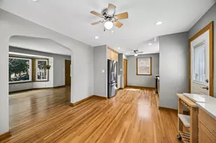 5948 S Komensky Ave, Chicago, IL 60629 - Photo 8
