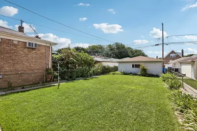 5948 S Komensky Avenue, Chicago, IL 60629 - Photo 22