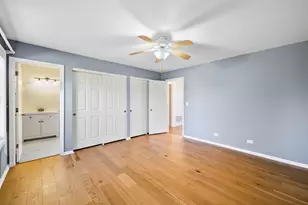 97 E Harbor Dr, Lake Zurich, IL 60047 - Photo 16