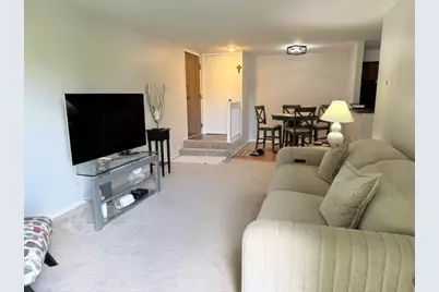 1573 Raymond Drive #102, Naperville, IL 60563 - Photo 4