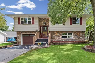 933 Webster Ln, Schaumburg, IL 60193 - Photo 1