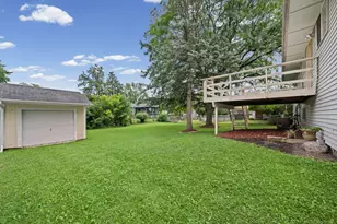 933 Webster Ln, Schaumburg, IL 60193 - Photo 26