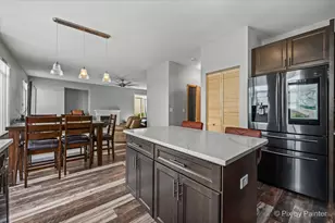 2030 Westbury Ln, Aurora, IL 60502 - Photo 10