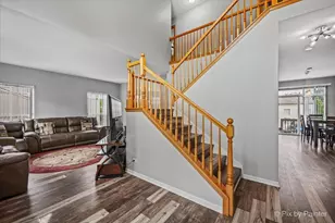 2030 Westbury Ln, Aurora, IL 60502 - Photo 6