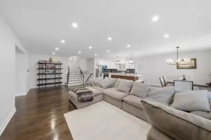 7928 Arcadia St, Morton Grove, IL 60053 - Photo 10