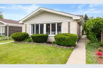 8104 Gross Point Road, Morton Grove, IL 60053 - Photo 28