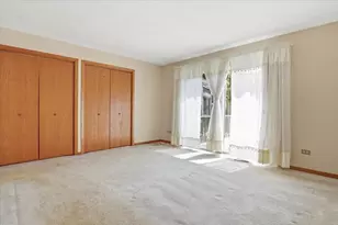 10351 W Prairie Ln, Beach Park, IL 60087 - Photo 12