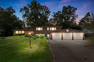 624 Brookwood Dr, Olympia Fields, IL 60461 - Photo 1
