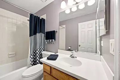 1050 Hampshire Lane, Elgin, IL 60120 - Photo 26