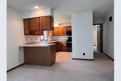 721 Valley View Drive, Fulton, IL 61252 - Photo 10