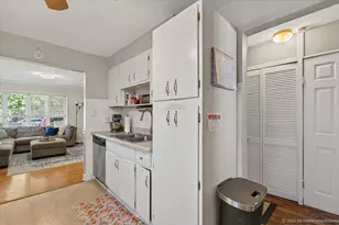 8725 Sproat Ave, Oak Lawn, IL 60453 - Photo 14