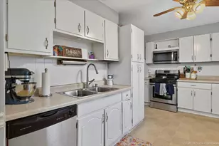8725 Sproat Ave, Oak Lawn, IL 60453 - Photo 10
