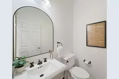 2042 N Racine Avenue #101, Chicago, IL 60614 - Photo 18