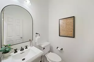2042 N Racine Ave, Chicago, IL 60614 - Photo 18