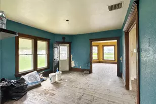 320 Pontiac St, Tonica, IL 61370 - Photo 6
