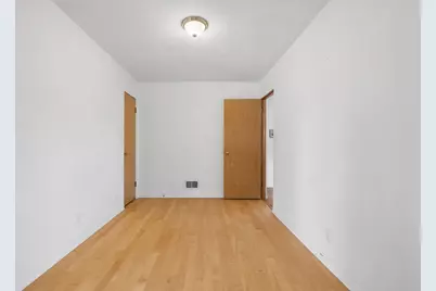 1041 E 8th Street, Lockport, IL 60441 - Photo 14