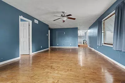 1313 W Chestnut Street, Bloomington, IL 61701 - Photo 10