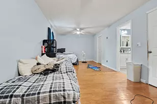 1313 W Chestnut St, Bloomington, IL 61701 - Photo 12