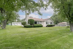 1098 Karner Dr, Joliet, IL 60433 - Photo 4