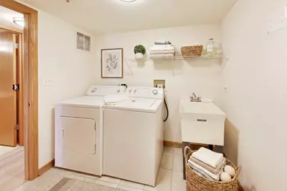 4401 Pershing Avenue #2N, Downers Grove, IL 60515 - Photo 8