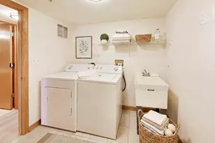 4401 Pershing Ave, Downers Grove, IL 60515 - Photo 8