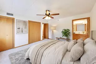 4401 Pershing Ave, Downers Grove, IL 60515 - Photo 4
