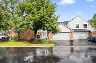 136 Hemstead St, Lake Bluff, IL 60044 - Photo 2
