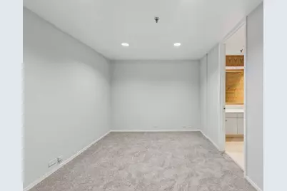 680 N Lake Shore Drive #1008, Chicago, IL 60611 - Photo 12