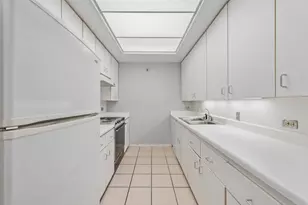 680 N Lake Shore Dr, Chicago, IL 60611 - Photo 8