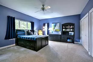 383 Country Oak Ln, Inverness, IL 60067 - Photo 24