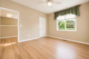 6415 Cherrywood Ct, Fox Lake, IL 60020 - Photo 18