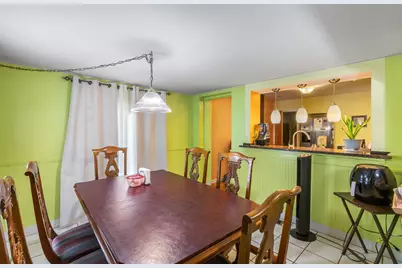 1801 W Carriage Court, Addison, IL 60101 - Photo 6